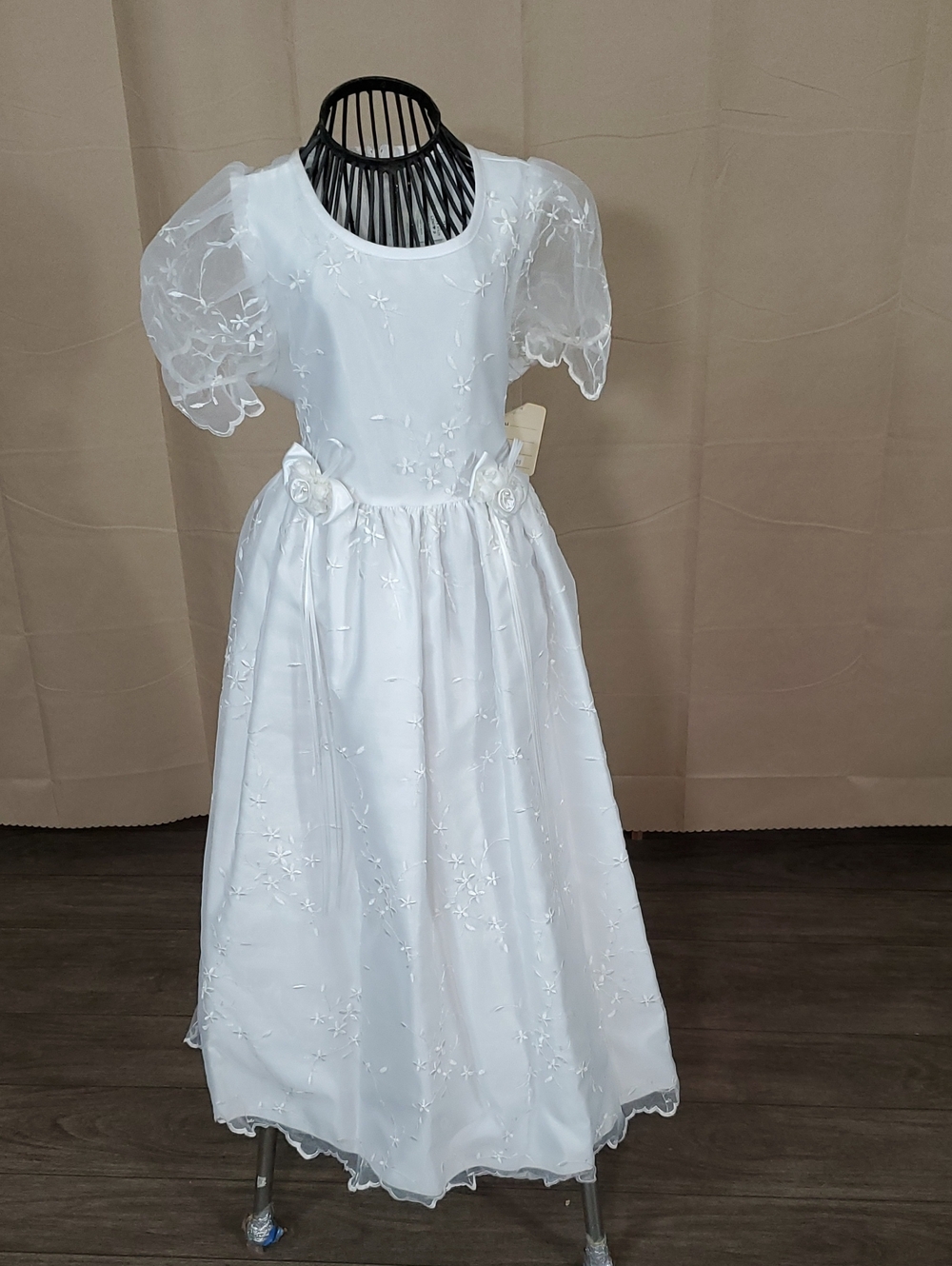 Good Lad White Floral Embroidered Girls' Formal Dress